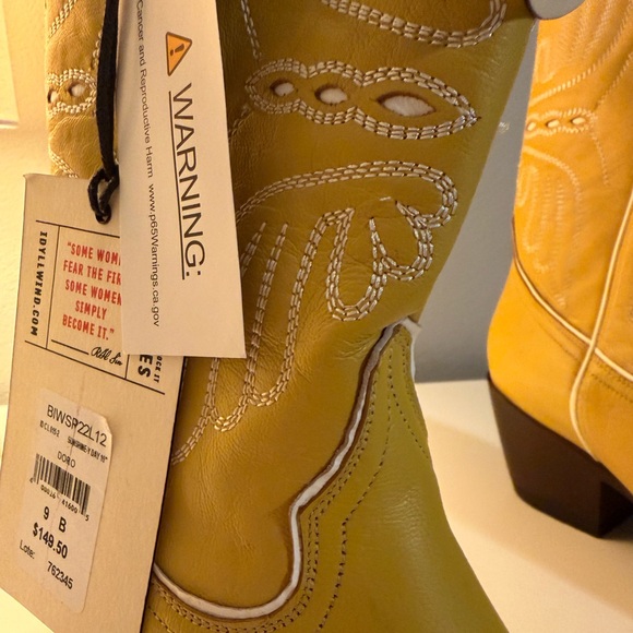 Idyllwind Yellow Heeled Western Boots - Picture 8 of 11